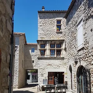 Dans Le Centre Historique De Appartement Ruoms