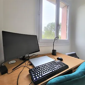 Appartement Le Prasino - Paisible Proche Rer - Bail Mobilite, Massy (Essonne)